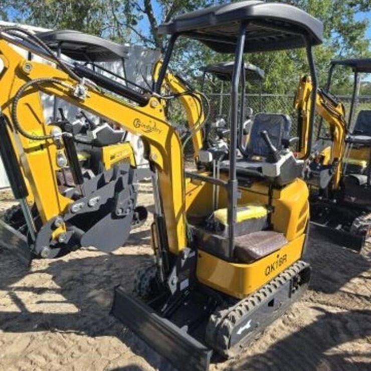 CFG Mini Excavator QK18R with Hydraulic Thumb