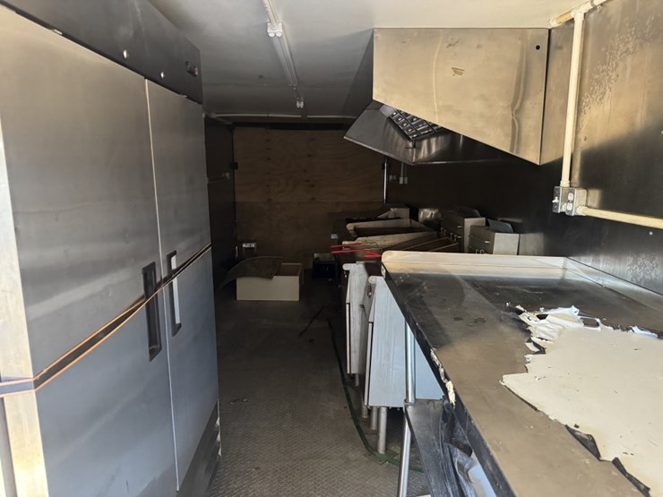 #4669-•-enclosed-food-trailer-image-5