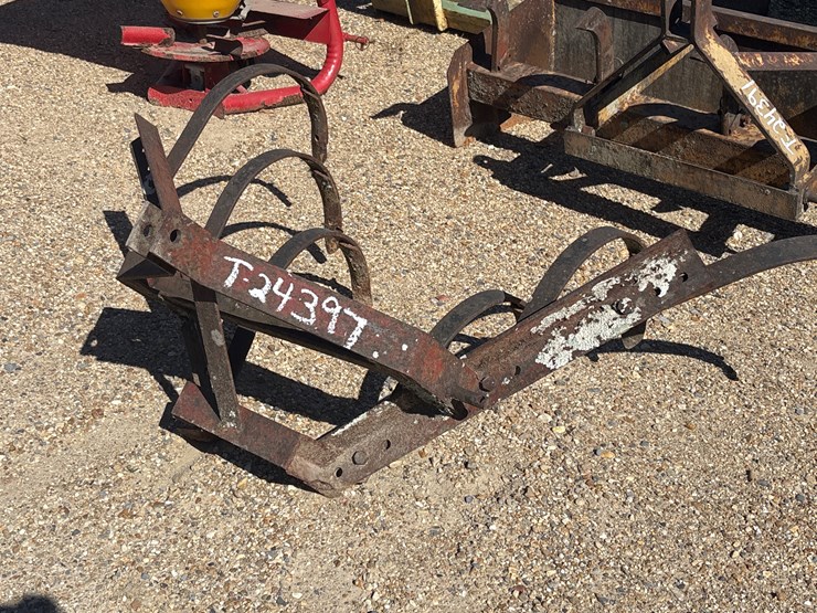 #24397-•-3-pth-plow-image-1