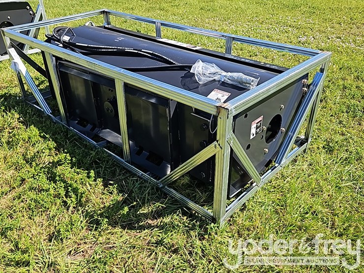 unused-jct-heavy-duty-vibratory-roller-to-suit-skidsteer-image-3