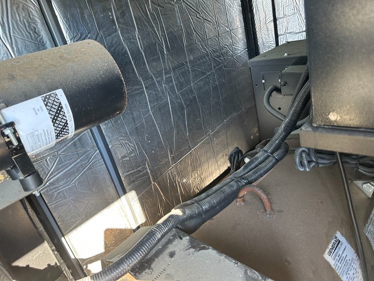 #32819-•-generac-sd60-generator-image-42