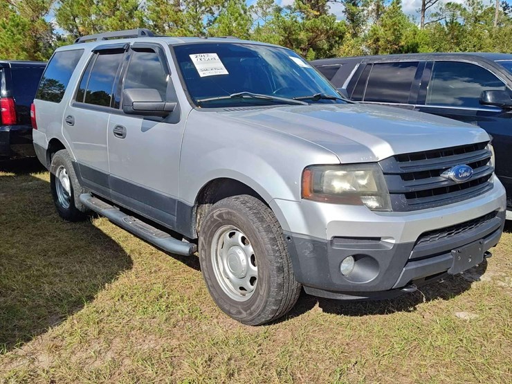 2017-ford-expedition-image-2