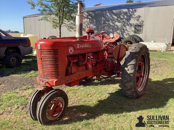 1953-farmall-super-m-2wd-tractor-image-12