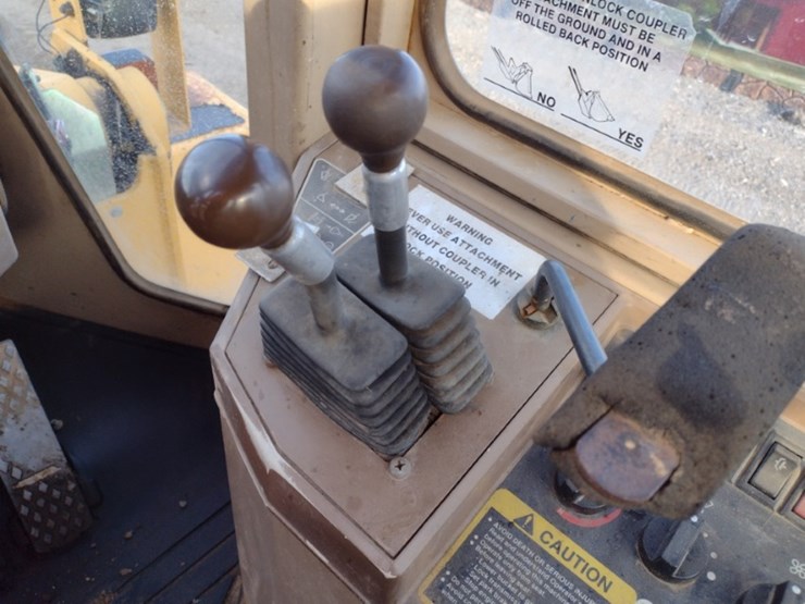 96-deere-644g-image-9