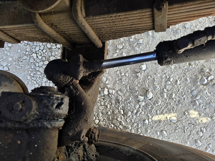 2001-mack-le613-image-70