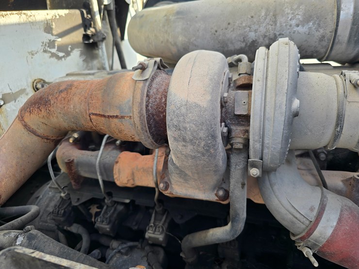 2001-mack-le613-image-68