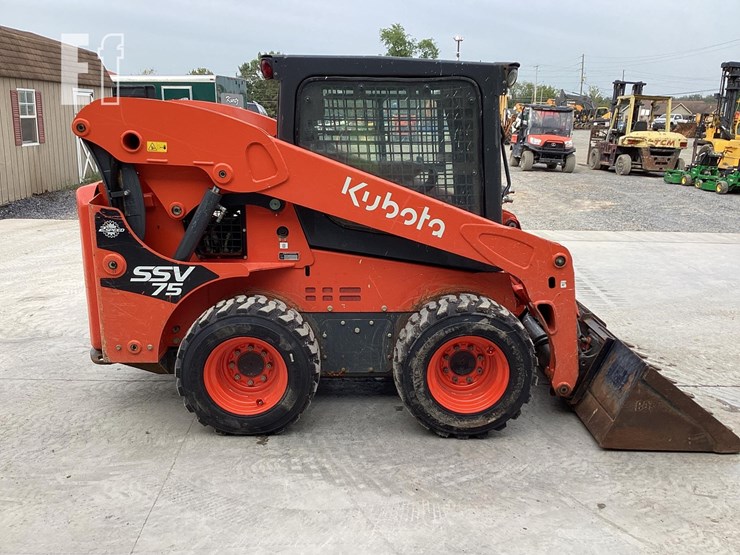 2022-kubota-ssv75-image-5