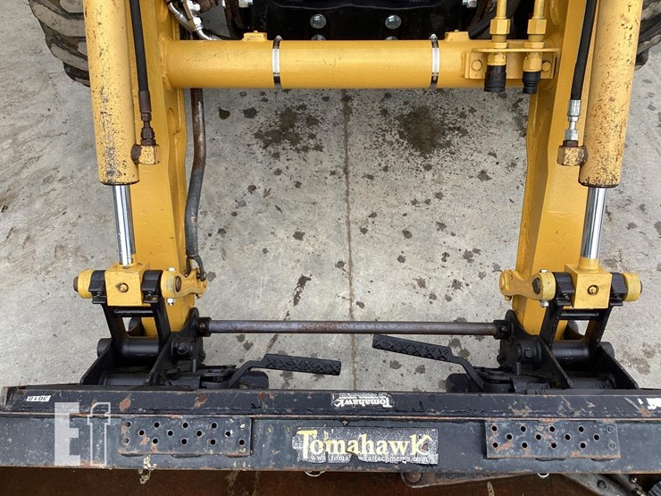 2011-deere-110-image-10