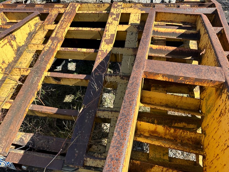 #32818-•-18'-t/a-pintle-hitch-equipment-trailer-image-32