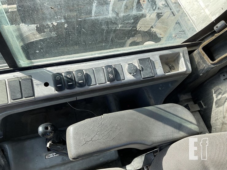 2016-bobcat-e85-image-16