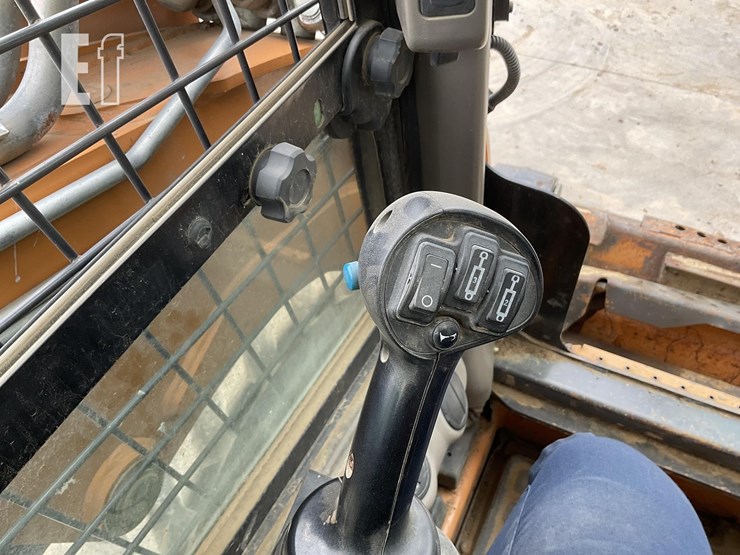 2015-case-sr250-image-15