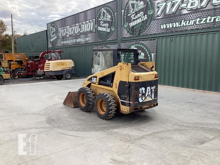 2000-caterpillar-216-image-2