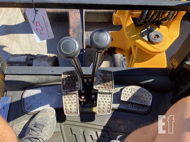 2007-jcb-8040-image-15