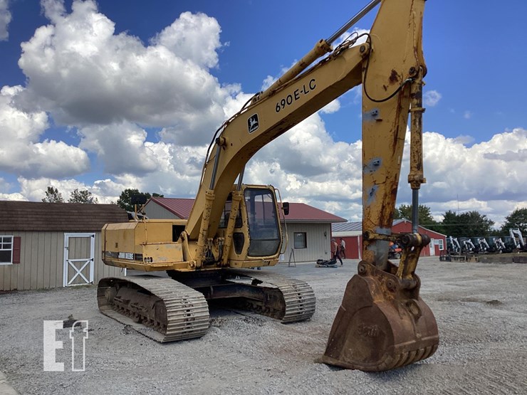 1998-deere-690e-lc-image-10