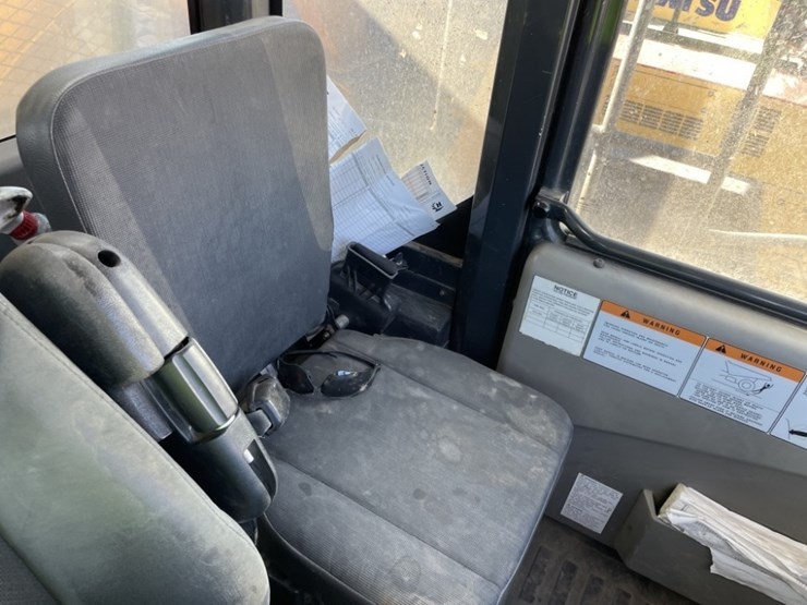 2021-komatsu-hm400-image-26