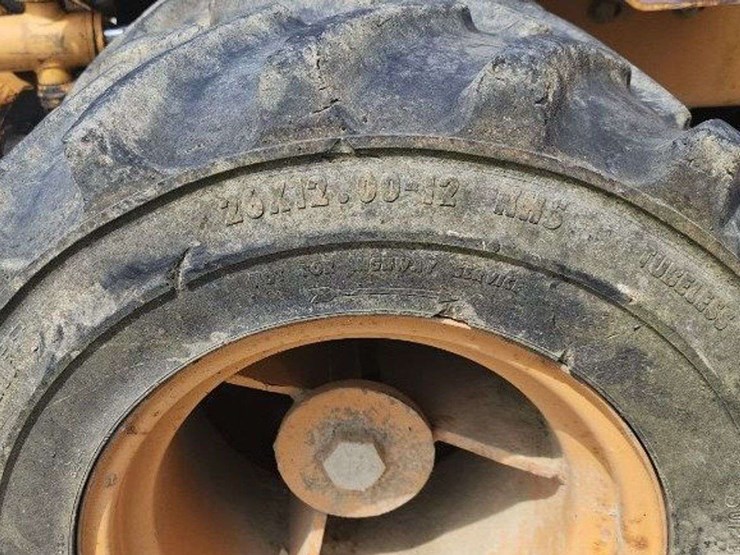 case-maxi-sneaker-image-7