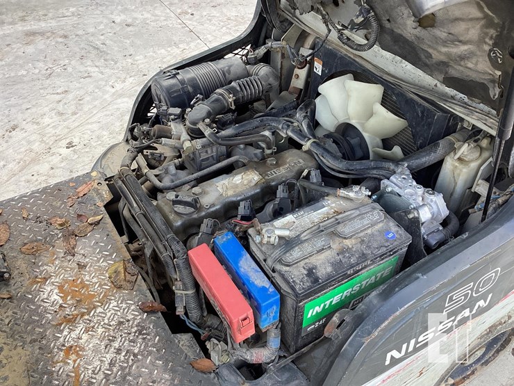 2010-nissan-mcpl02a25lv-image-10