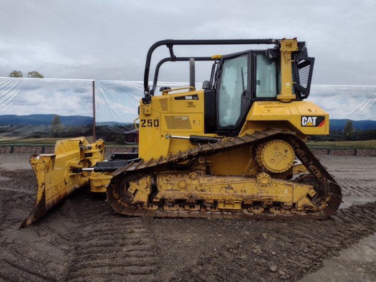 caterpillar-d6n-lgp-image-1