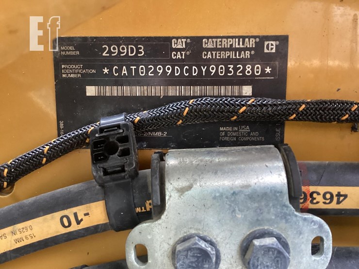 2021-caterpillar-299d3-image-23