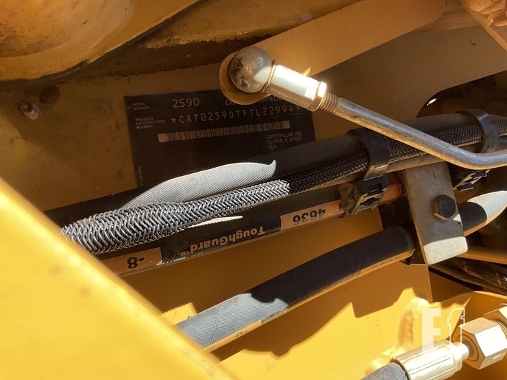 2019-caterpillar-259d-image-25