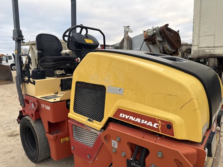 #1891-•-2011-dynapac-cc12000-roller-image-13