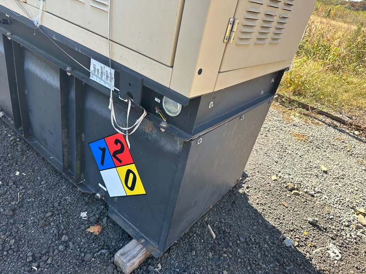 john-deere-4024t-image-8