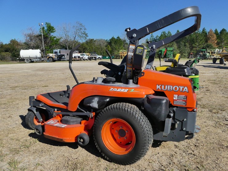 2011-kubota-zg222-image-4