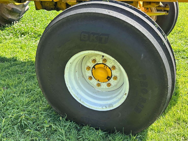 minneapolis-moline-g1355-image-9