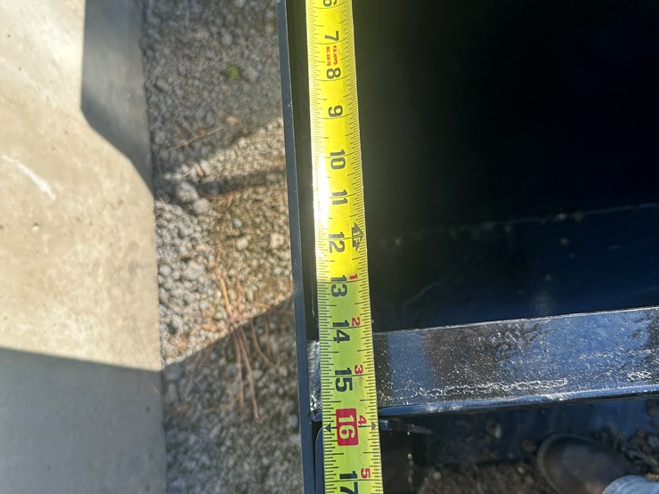 #32734-•-3'x3'-flashboard-pipe-riser-image-9