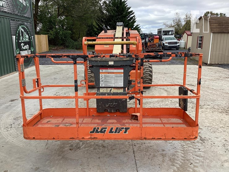 2007-jlg-600s-image-9