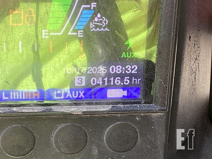 2021-takeuchi-tl12v2-image-18