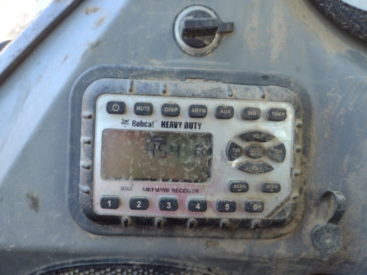 bobcat-t870-image-10