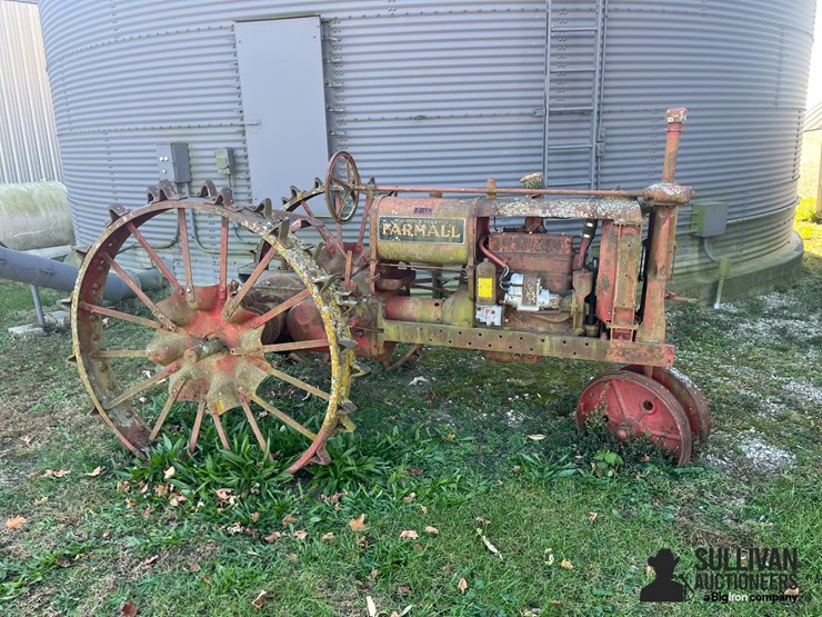 farmall-f-12-2wd-tractor-image-4