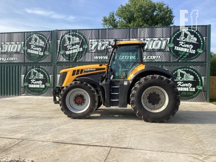 2013-jcb-fastrac-8310-image-1