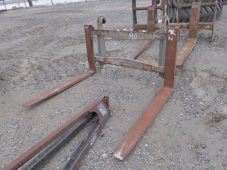 48''-volvo-rtl-qt-forks-image-1