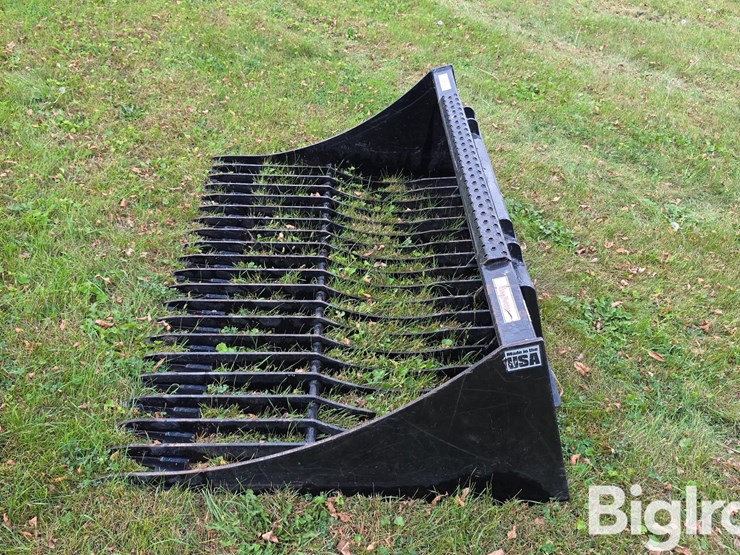 68"-skid-steer-rock-bucket-image-8