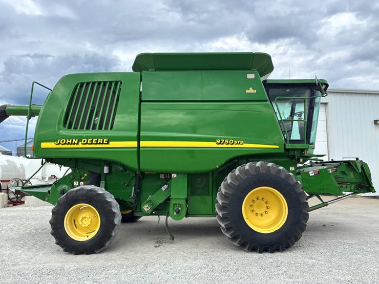 2001-john-deere-9750-image-3