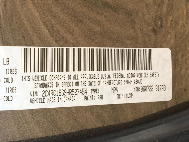 2017-chrysler-pacifica-image-15