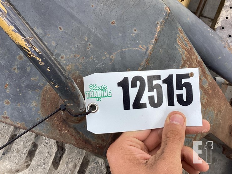 2006-new-holland-l180-image-19