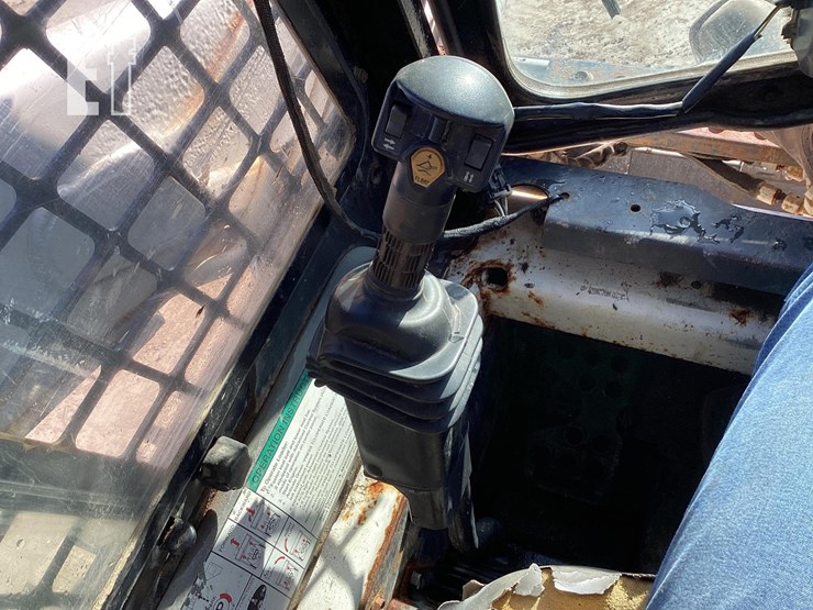 2005-bobcat-t190-image-15