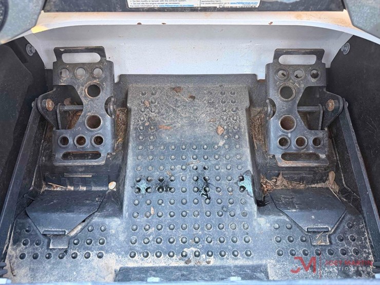 2022-bobcat-t770-image-23