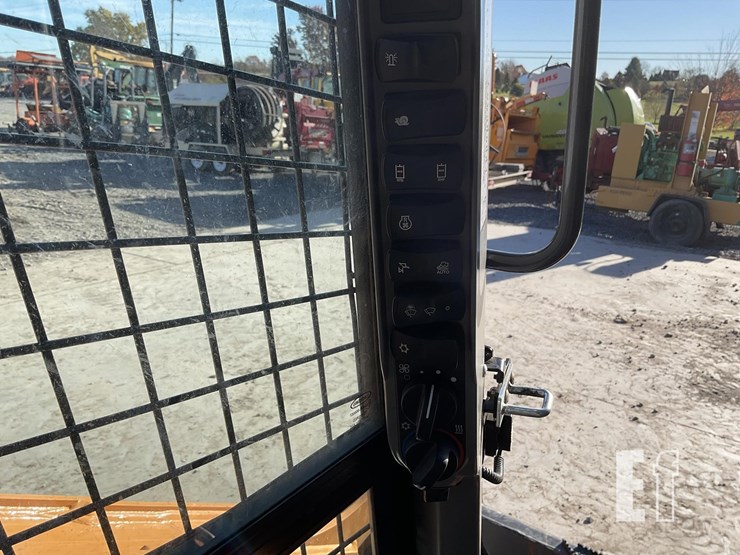 2023-case-tv620b-image-17