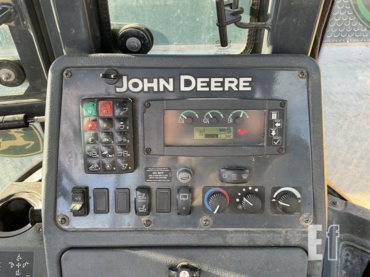 2019-deere-410l-image-19