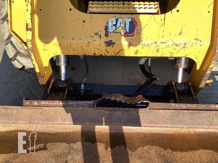 2022-caterpillar-272d3-image-10