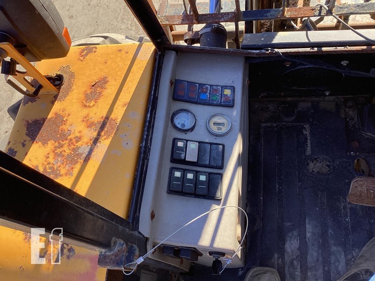 2012-jcb-930-image-14