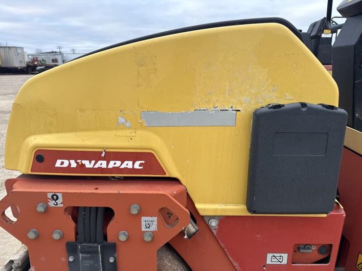 #1891-•-2011-dynapac-cc12000-roller-image-29