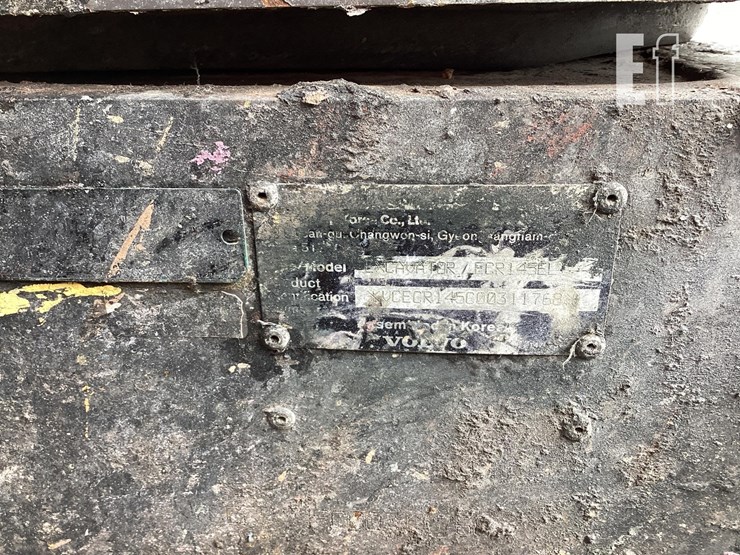 2020-volvo-ecr145el-image-19