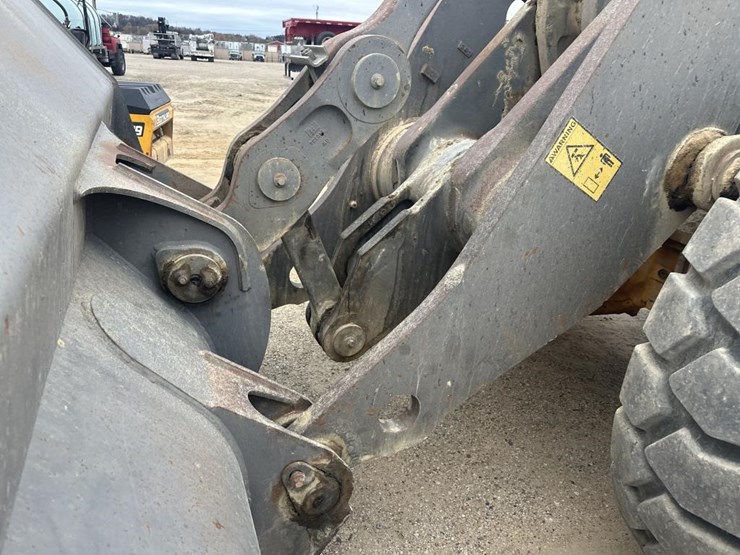 volvo-l220e-image-24