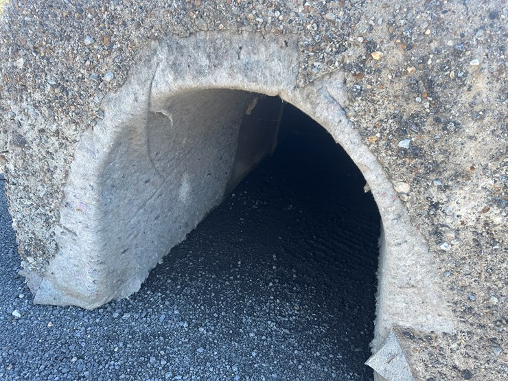 #32728-•-lot-of-(13)-~57"x80"-concrete-culvert-sectionss-image-23