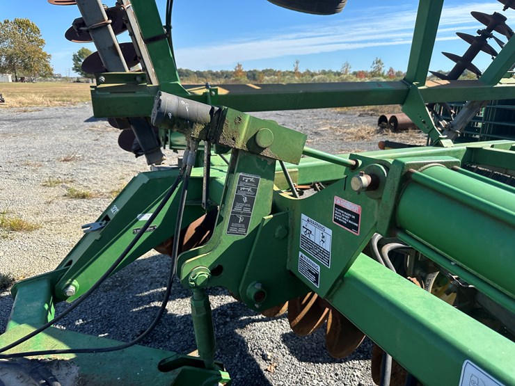 john-deere-637-image-32